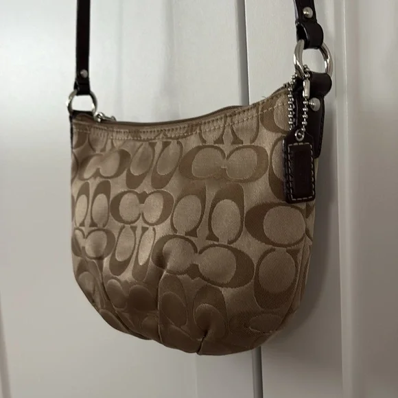 Coach crossbody - Picture 6 of 9